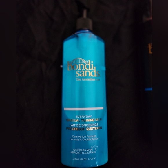 Bundle Of Two Self Tanning Bondi Sands Products - Picture 2 of 4